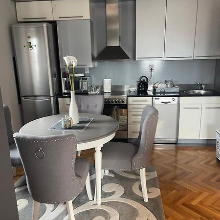 Lea-Lux Apartment Чачак Экстерьер фото