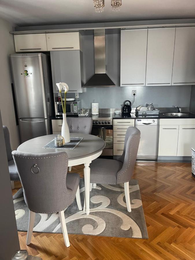 Lea-Lux Apartment Чачак Экстерьер фото
